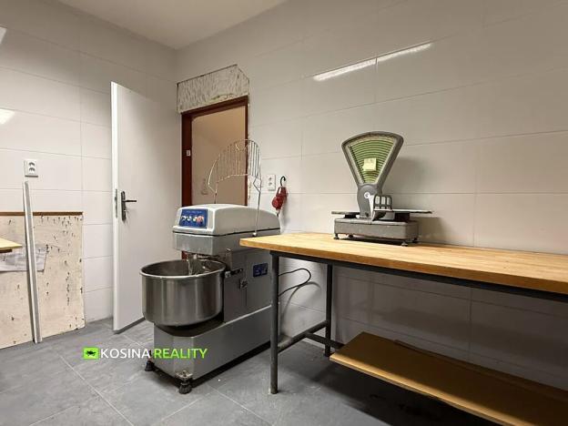 Pronájem obchodního prostoru, Nejdek, náměstí Karla IV., 120 m2