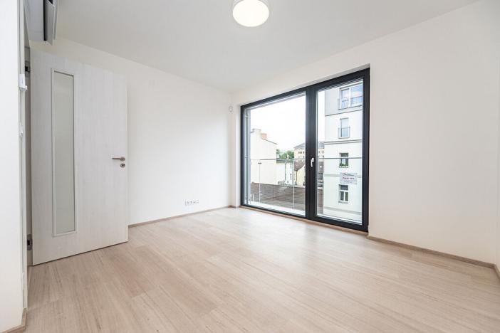 Pronájem bytu 3+kk, Praha - Libeň, Kotlaska, 84 m2