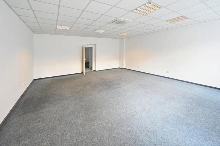 Pronájem kanceláře, Praha - Prosek, Litvínovská, 309 m2