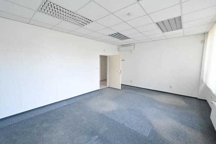 Pronájem kanceláře, Praha - Prosek, Litvínovská, 309 m2
