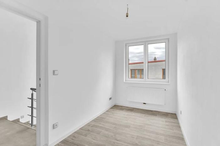 Pronájem rodinného domu, Jičín, J. Š. Kubína, 204 m2