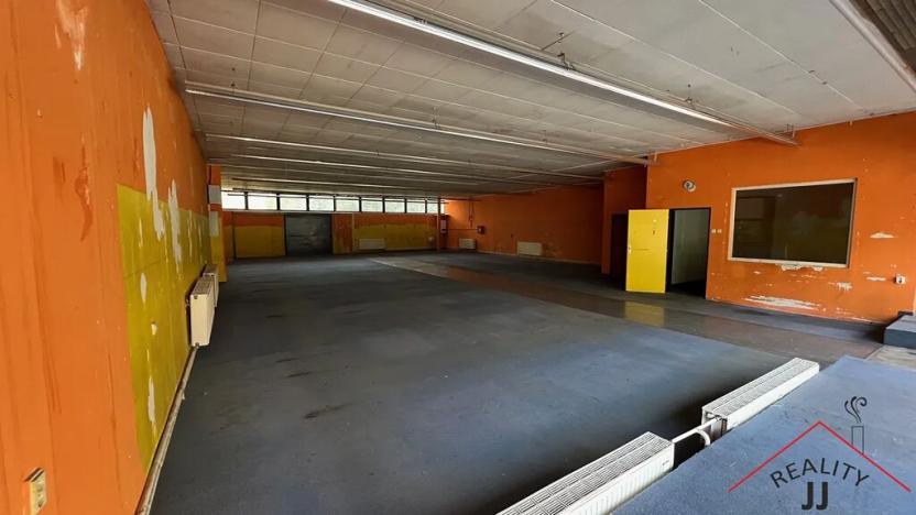 Pronájem obchodního prostoru, Kladno, Václavské náměstí, 292 m2