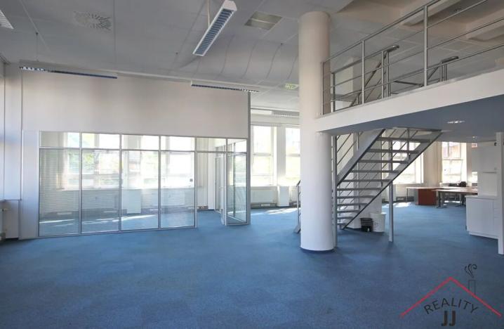 Pronájem kanceláře, Praha - Veleslavín, Na okraji, 650 m2
