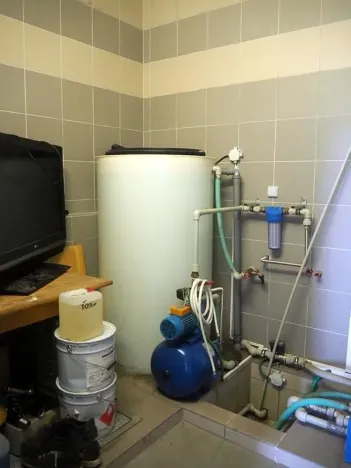 Prodej komerční nemovitosti, Volyně, 450 m2