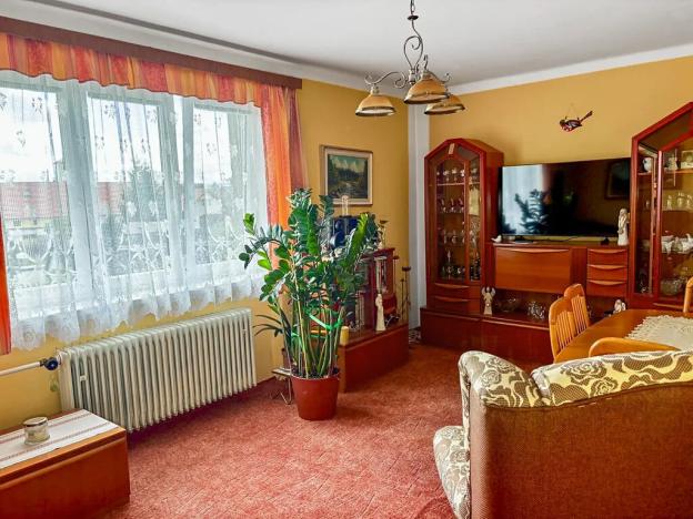 Prodej bytu 3+1, Kolinec, 73 m2