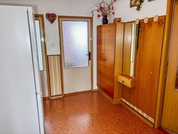 Prodej bytu 3+1, Kolinec, 73 m2