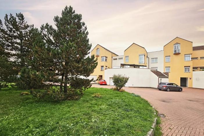 Pronájem bytu 3+kk, Praha - Dolní Měcholupy, Za zahradami, 96 m2