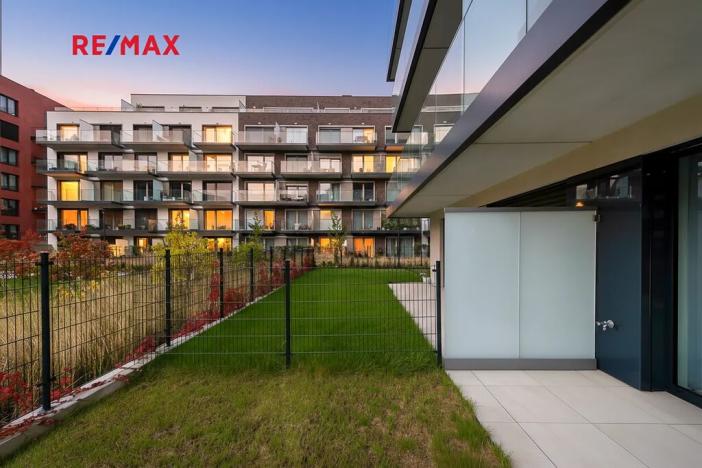 Pronájem bytu 1+kk, Praha - Žižkov, Šrámkové, 36 m2