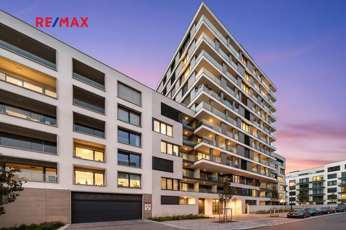 Pronájem bytu 1+kk, Praha - Žižkov, Šrámkové, 36 m2