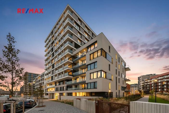 Pronájem bytu 1+kk, Praha - Žižkov, Šrámkové, 36 m2