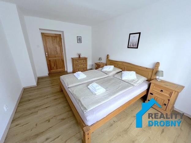 Prodej bytu 2+1, Děčín, Dobrovského, 56 m2