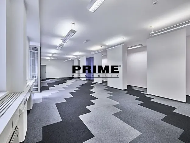 Pronájem kanceláře, Praha - Nové Město, Soukenická, 401 m2