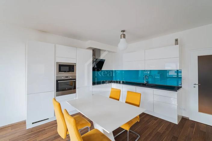 Pronájem bytu 2+kk, Praha - Kamýk, Freiwaldova, 70 m2