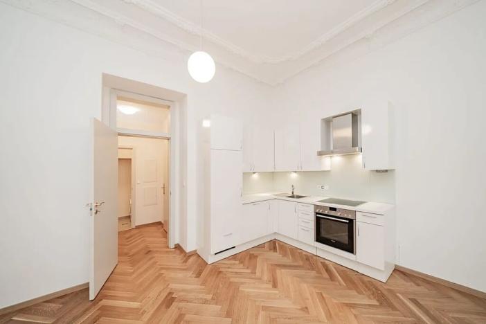 Pronájem bytu 2+kk, Praha - Vinohrady, Balbínova, 66 m2