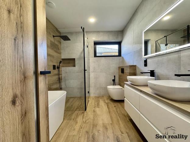 Prodej rodinného domu, Dašice, Za Barevnou, 120 m2