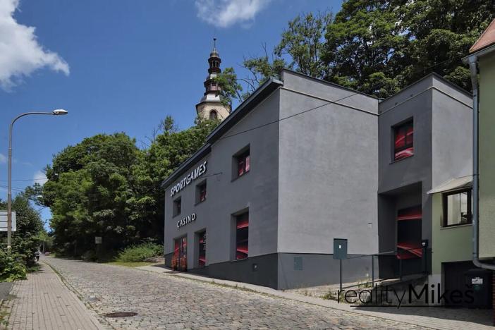 Pronájem obchodního prostoru, Liberec, Na Žižkově, 351 m2