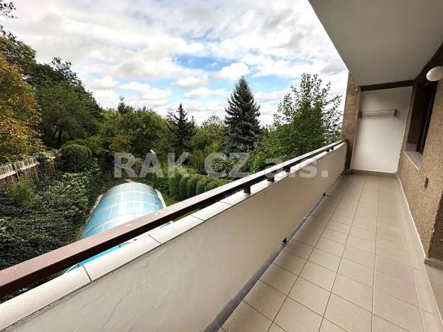 Pronájem bytu 3+1, Praha - Smíchov, Zdíkovská, 81 m2