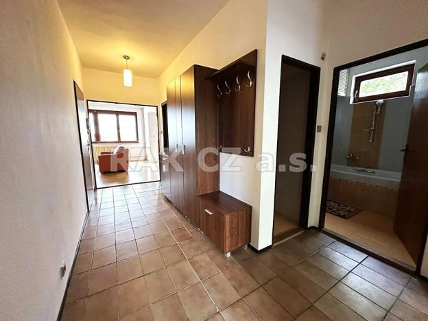 Pronájem bytu 3+1, Praha - Smíchov, Zdíkovská, 81 m2