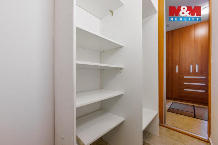 Prodej bytu 4+kk, Karlovy Vary - Stará Role, Husova, 70 m2