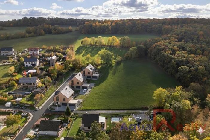 Prodej pozemku pro bydlení, Mořina, 16376 m2