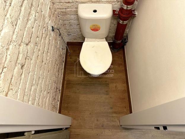 Pronájem výrobních prostor, Praha - Karlín, Pernerova, 89 m2