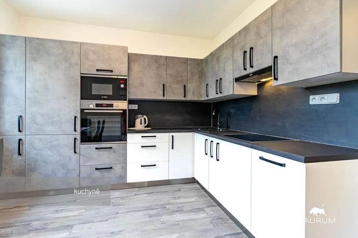 Prodej bytu 1+1, Plzeň, Komenského, 36 m2