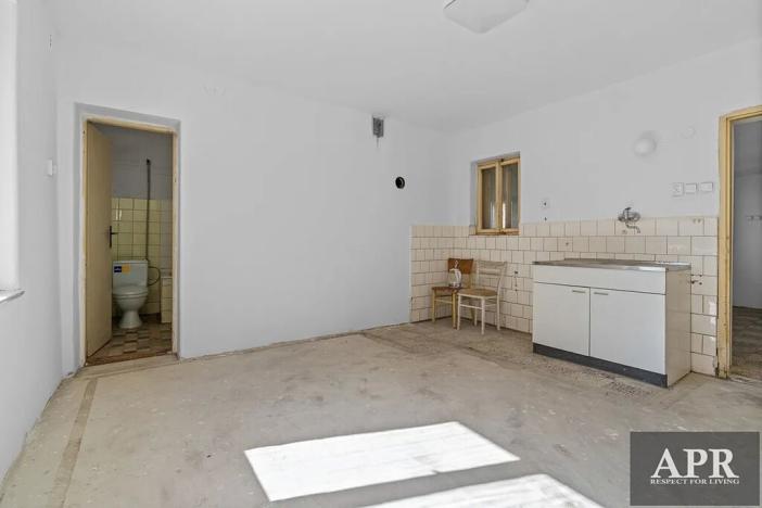 Prodej chalupy, Lopeník, 181 m2