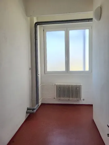 Pronájem skladu, Brno, Okružní, 148 m2