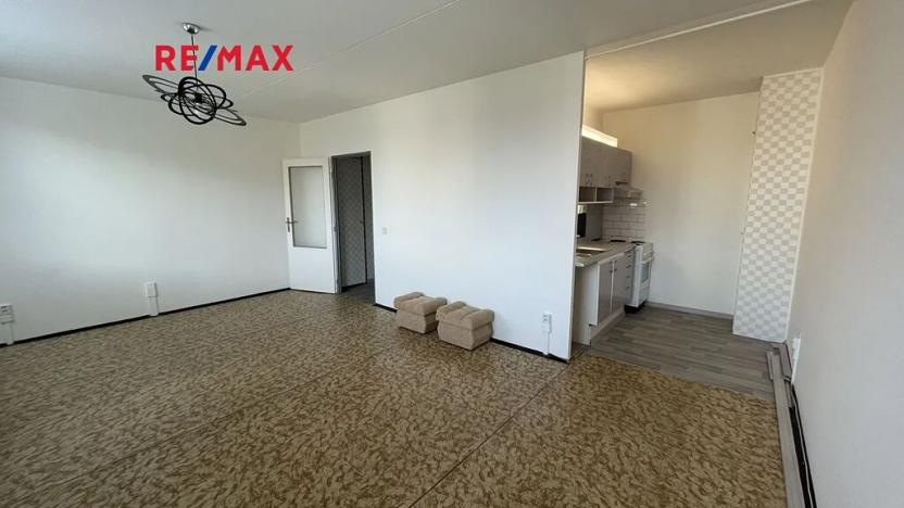 Pronájem bytu 1+kk, Kladno, Vít. Nezvala, 33 m2