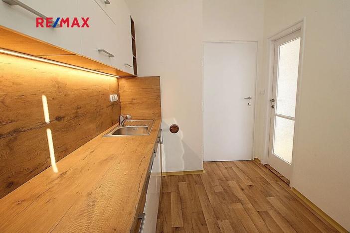 Pronájem bytu 3+1, Kladno, Kordačova, 80 m2