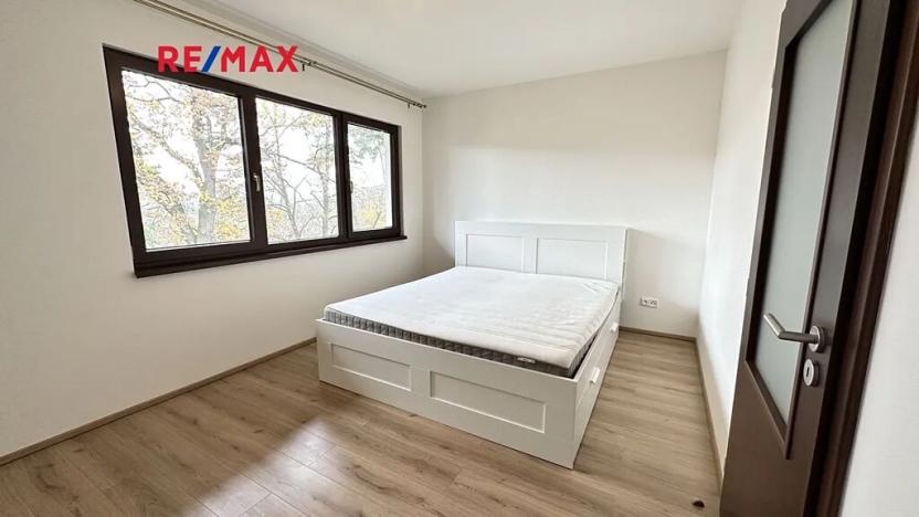 Pronájem rodinného domu, Králův Dvůr, Větrná, 80 m2