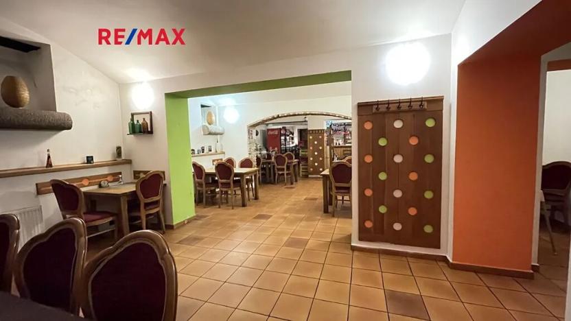 Pronájem obchodního prostoru, Kladno, Jana Palacha, 163 m2