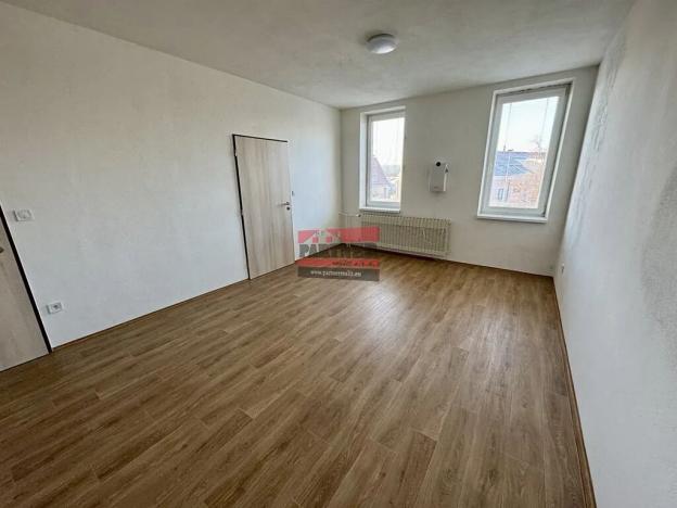 Pronájem bytu 2+kk, Tábor, Čsl. armády, 32 m2