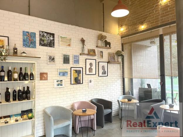 Pronájem komerční nemovitosti, Praha - Smíchov, Štefánikova, 42 m2