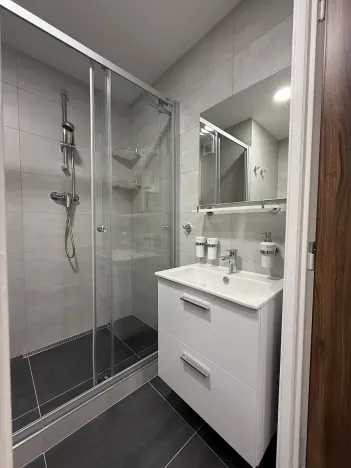 Pronájem bytu 2+kk, Liberec, Vackova, 42 m2