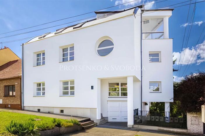 Prodej ubytování, Křižanov, Benešovo náměstí, 530 m2