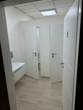 Pronájem skladu, Praha - Ruzyně, Drnovská, 3000 m2