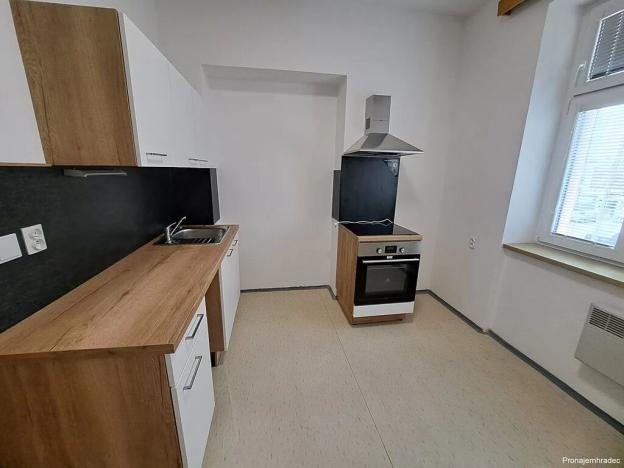 Pronájem bytu 1+1, Pardubice, Jana Palacha, 38 m2