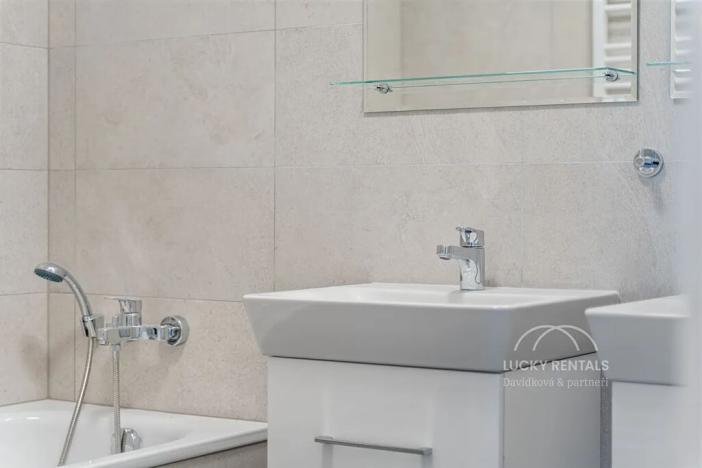 Pronájem bytu 2+kk, Praha - Chodov, Líbalova, 43 m2