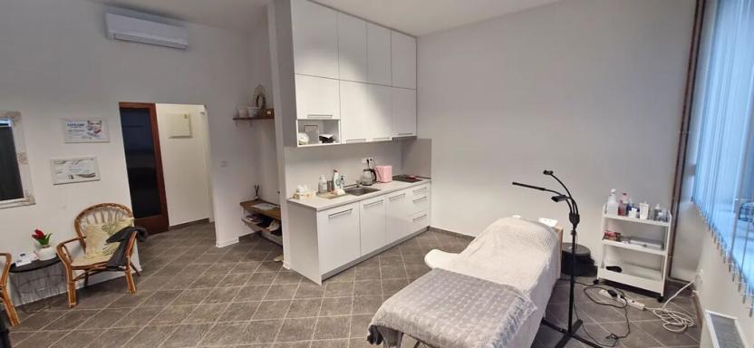 Pronájem komerční nemovitosti, Luhačovice, Masarykova, 40 m2