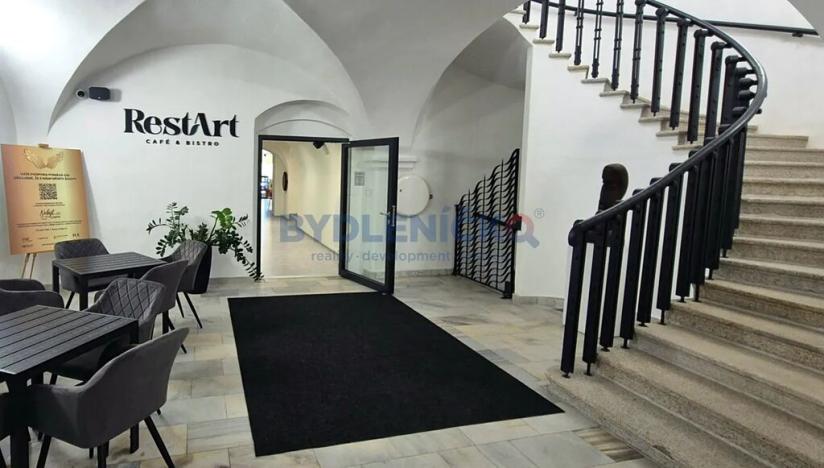 Pronájem kanceláře, České Budějovice, nám. Přemysla Otakara II., 39 m2