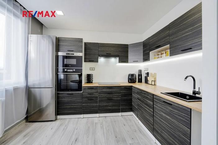 Prodej bytu 1+1, Chodová Planá, 35 m2