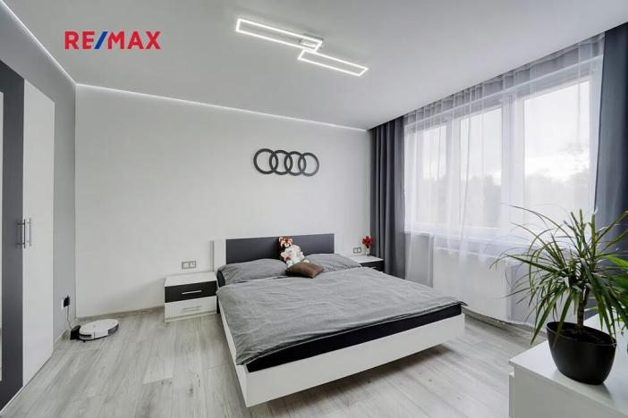 Prodej bytu 1+1, Chodová Planá, 35 m2