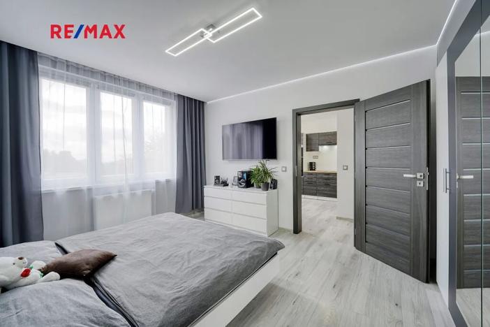 Prodej bytu 1+1, Chodová Planá, 35 m2