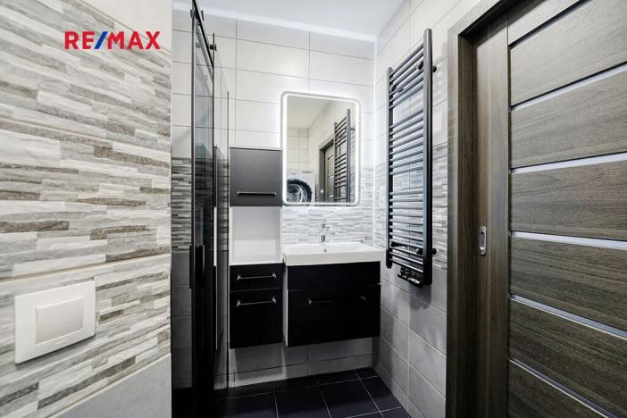 Prodej bytu 1+1, Chodová Planá, 35 m2