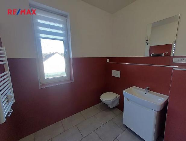 Pronájem bytu 3+kk, Velký Osek, U hřiště, 76 m2