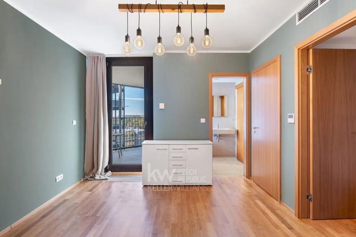 Pronájem bytu 2+kk, Praha - Žižkov, Pitterova, 77 m2