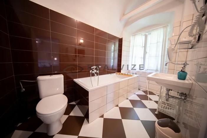 Prodej vícegeneračního domu, Nové Hrady, 880 m2