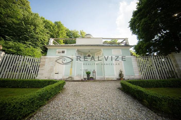 Prodej domu, Nové Hrady, 880 m2