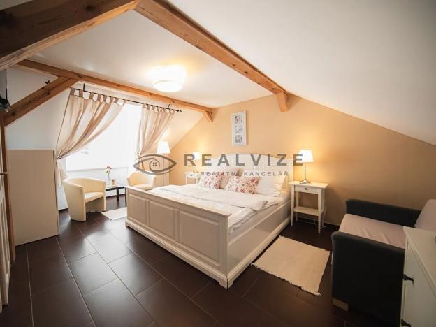 Prodej domu, Nové Hrady, 880 m2